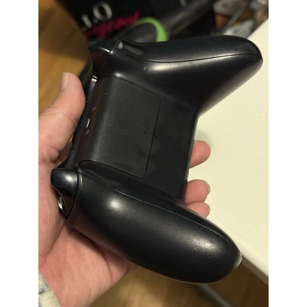 Official‎ Microsoft Xbox One Wireless Controller With Battery , Black